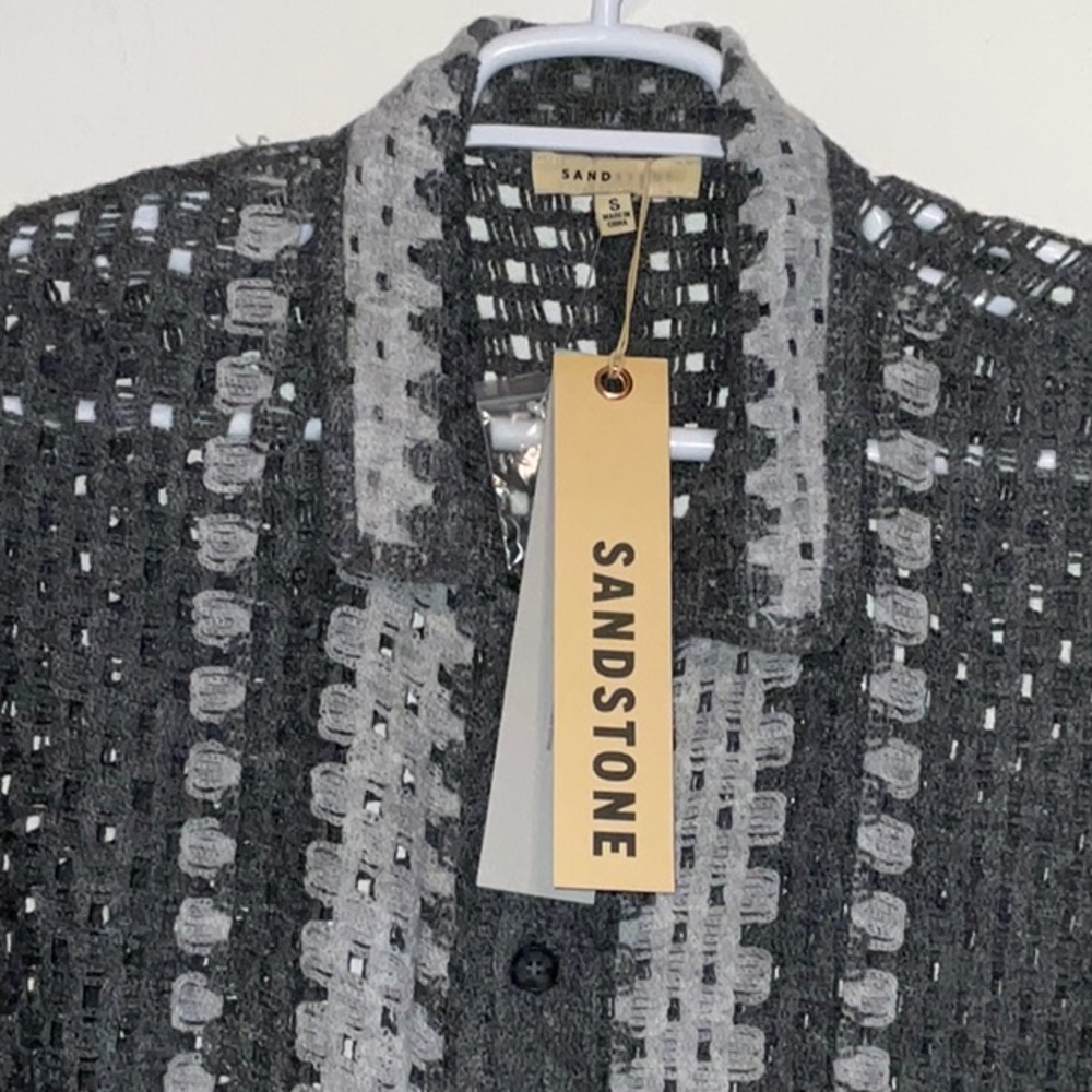 CROCHET BUTTON SHIRT LIGHTWEIGHT OPEN KNIT SANDSTONE SIZE S NWT